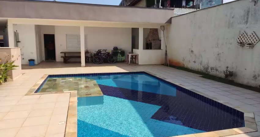CASA 4 QUARTOS 2 SUÍTES PISCINA E GOURMET  200 M MAR ITANHAÉM/SP