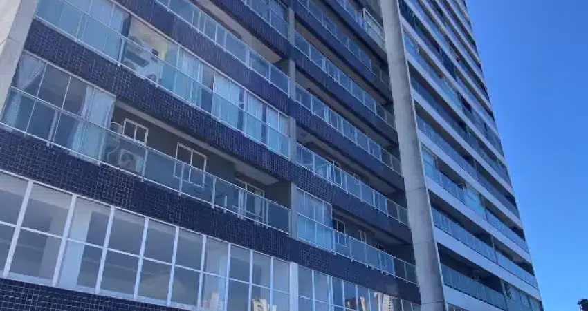 Apartamento lindo com mobília  super ventilado 2/4 suíte varanda