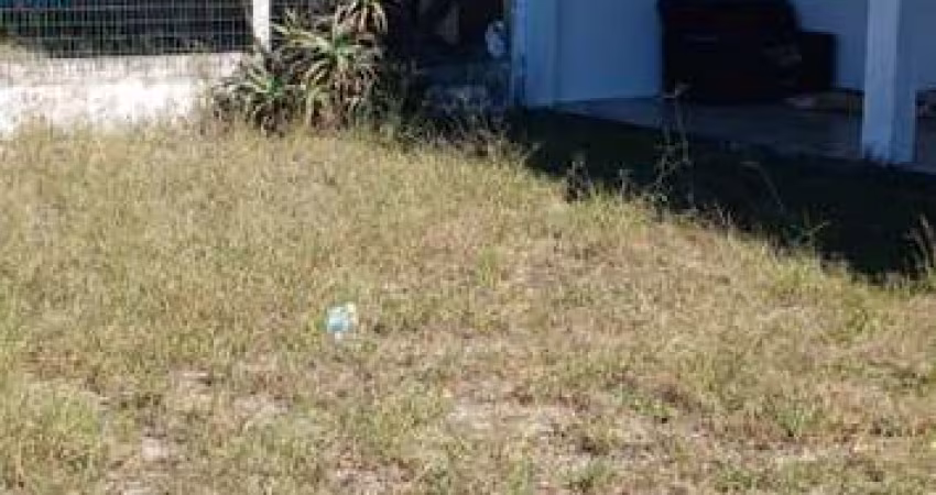 Casa de Praia/Usada para Venda em Cidreira, salinas, 2 dormitórios, 2 banheiros, 2 vagas