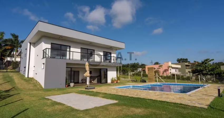 CASA EM À VENDA NO  CONDOMÍNIO PINHEIROS DO LAGO  - SOROCABA/SP