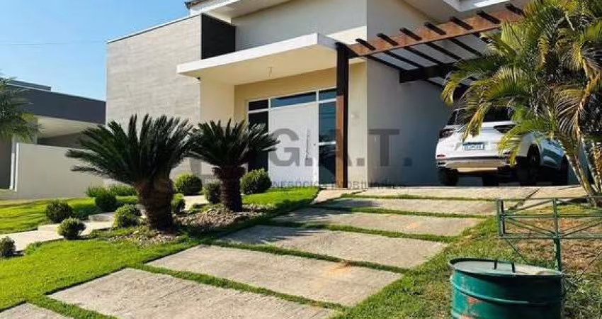 CASA EM CONDOMÍNIO À VENDA NO VILLAGE DA SERRA - ARAÇOIABA DA SERRA/SP