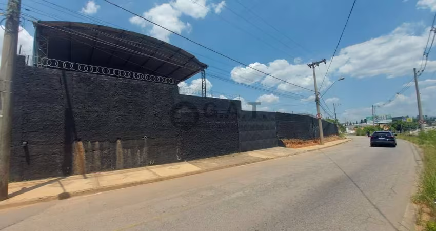 ÁREA COMERCIAL PARA LOCAÇÃO NO BAIRRO CHÁCARAS REUNIDAS SÃO JORGE