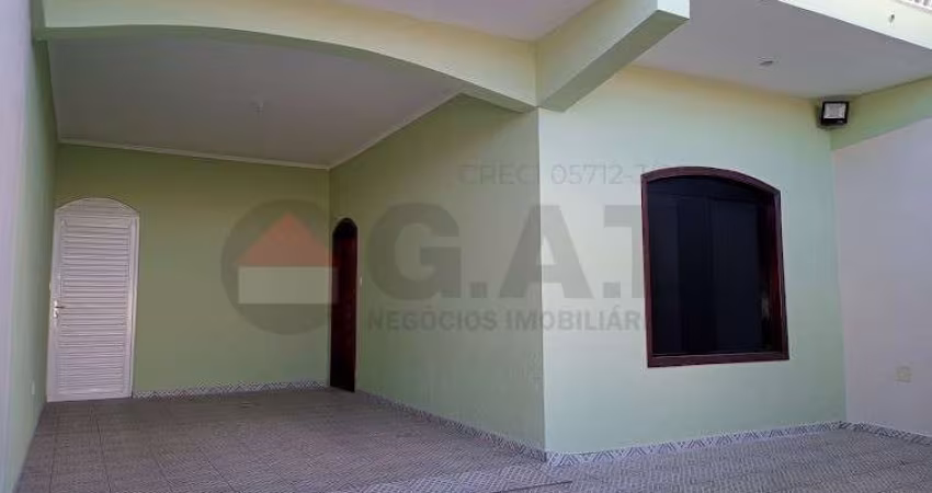 CASA À VENDA NA VILA CARVALHO - SOROCABA/SP