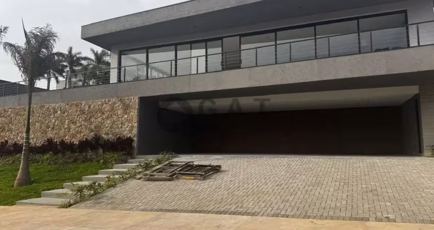 Casa à venda no condomínio saint patrick em sorocaba ? 4 suítes, piscina com spa e elevador