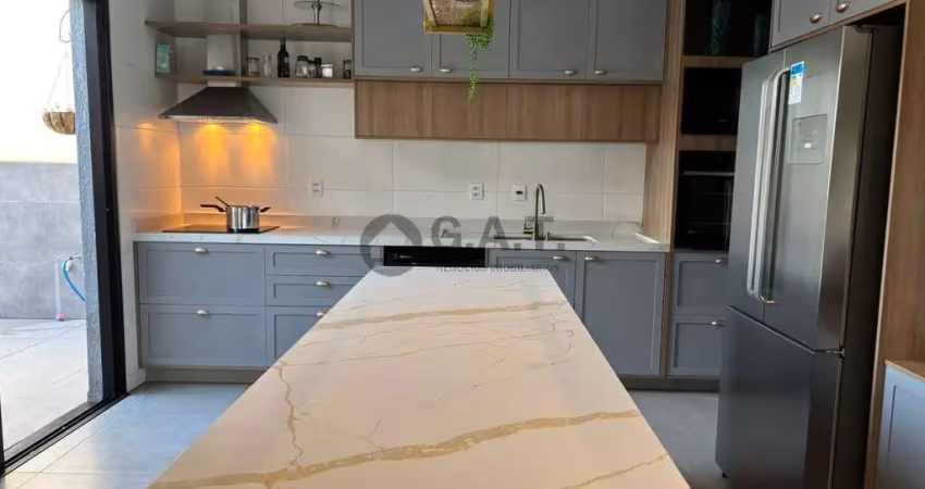 Aluguel de casa em condomínio de luxo em sorocaba-sp, bairro aparecidinha: 3 quartos, 3 suítes, 2 salas, 5 banheiros, 4 vagas, 180,00m².