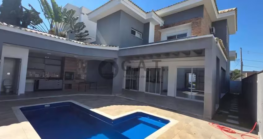 Casa de alto padrão em condomínio - 3 quartos, 3 suítes, 3 salas, 5 banheiros, 4 vagas na chácara ondina, sorocaba-sp!