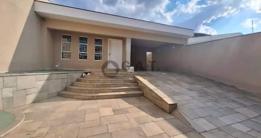 Casa à venda em sorocaba-sp, na vila gabriel, com 3 quartos, 2 salas, 3 banheiros, 5 vagas de garagem e amplo terreno, com conforto e versatilidade.