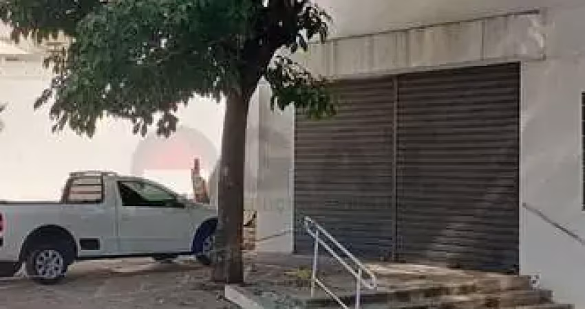Salão comercial para locação no centro de sorocaba-sp  1 sala, 1 banheiro, 210m² de área
