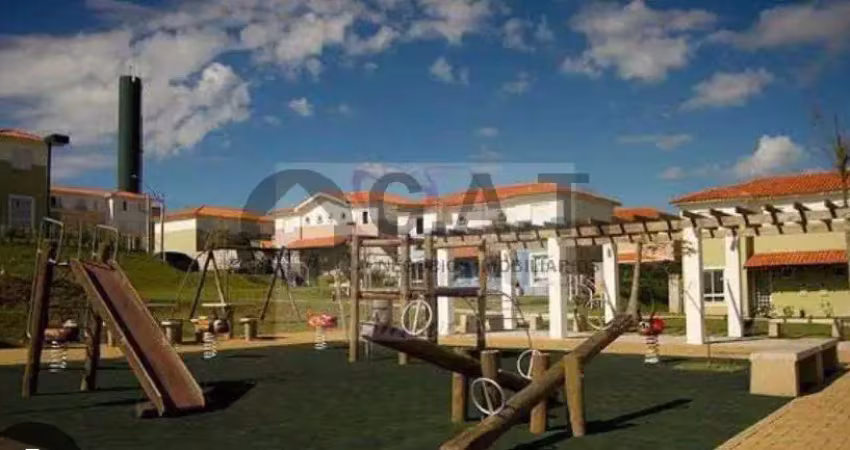 Aluguel de casa em condomínio em vossoroca, votorantim-sp! 2 quartos, sala, banheiro, garagem, área de 67m²!
