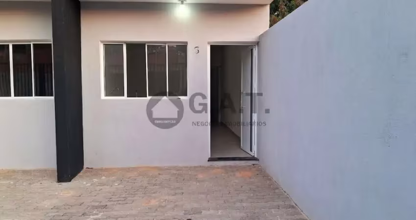 Casa para locação na vila barão, sorocaba-sp: 1 quarto, 1 sala, 1 banheiro, 1 vaga de garagem - 40m² de área!