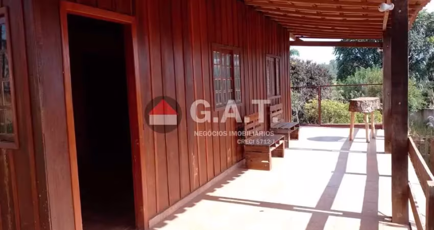 Chácara à venda em salto de pirapora-sp  2 quartos, 1 sala, 1 banheiro, 2.000m² de área!