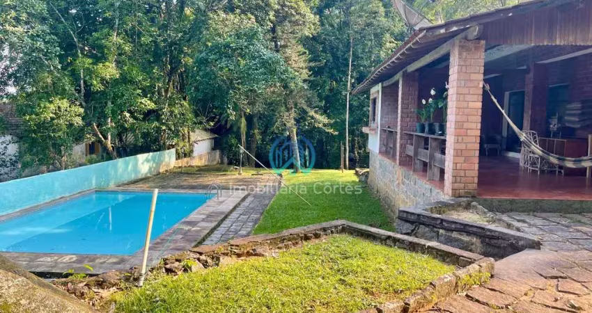 Baixou o preço - propriedade rara e exclusiva com cachoeira privada, área total 3.780 m2