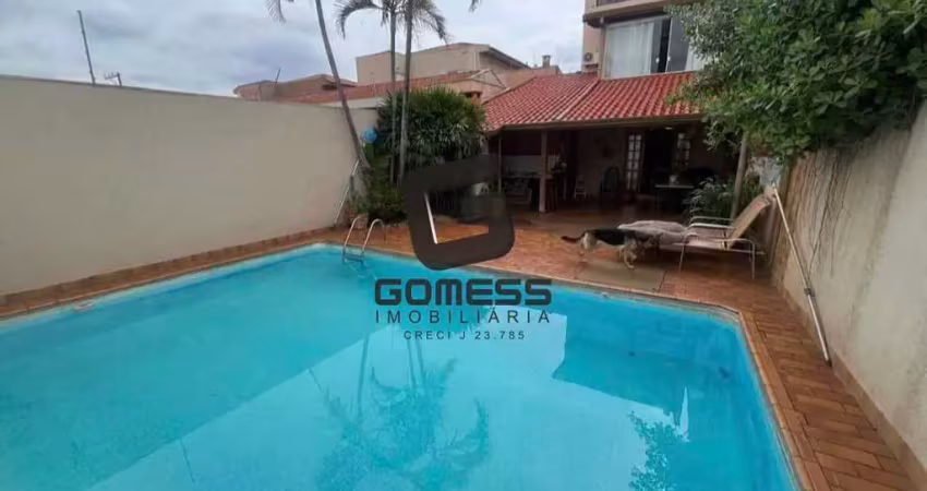 Casa à venda no bairro Sumarezinho - Ribeirão Preto/SP