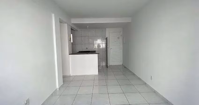 Apartamento com 2 quartos para alugar no Emaús, Parnamirim 