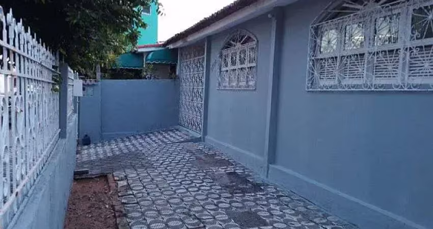 Casa com 4 quartos à venda no Candelária, Natal 