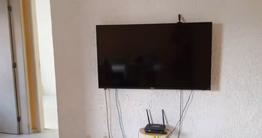 Apto pronto pra morar 2/4  condomínio  jardim cajazeiras