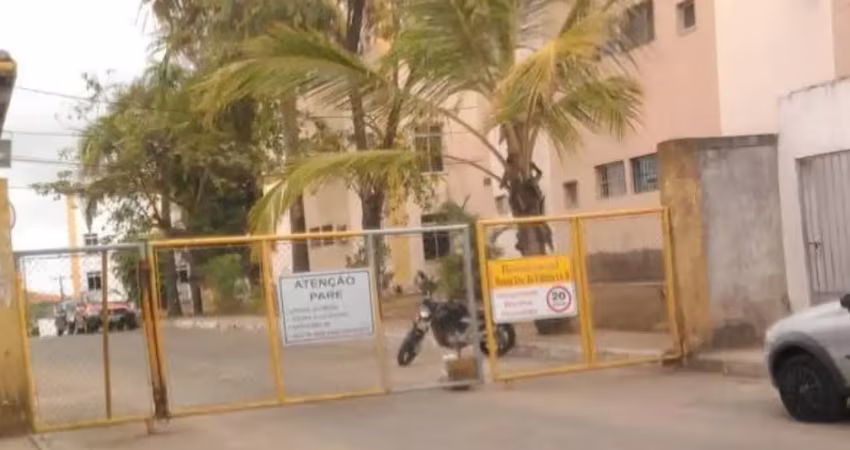 Apto 2/4 condomínio residencial nossa senhora da vitória
