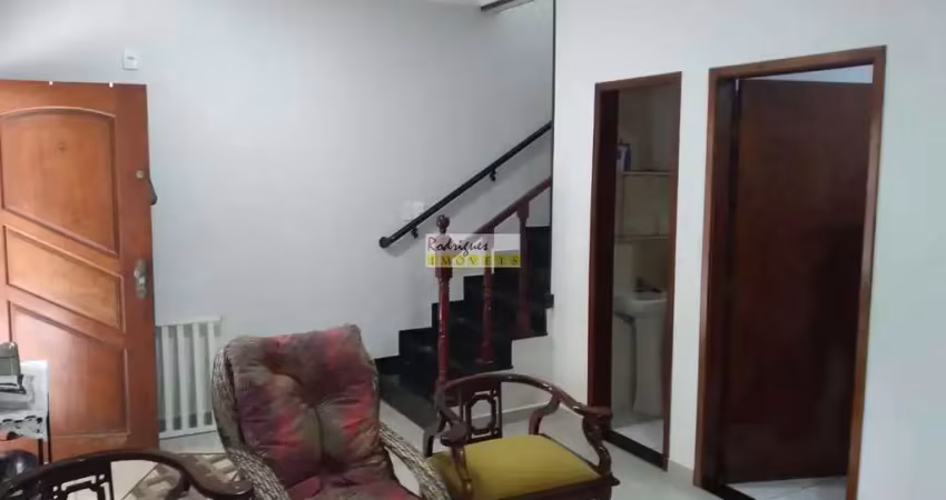 Triplex em cond, 3 dorms, suíte, duas vagas, vl valença
