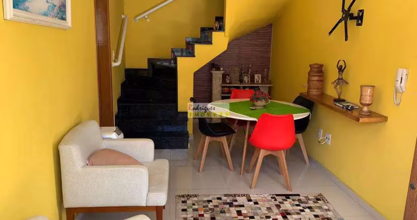 Sobrado de condomínio com 3 dorms, centro/sv - r$ 340 mil