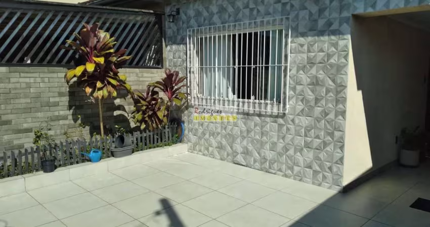 Oportunidade: Casa Térrea Reformada com 2 Suítes e 2 vagas