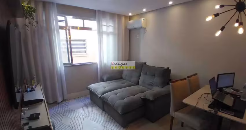 Apartamento reformado com um dormitório ao lado do vlt
