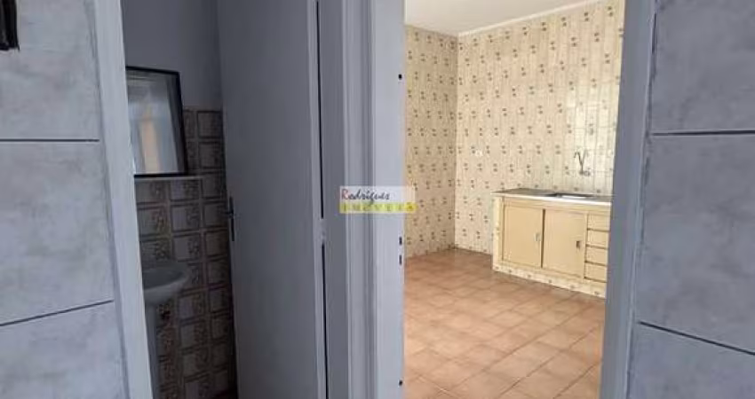 Sobrado com 2 quartos, Vila São Jorge, São Vicente - R$ 320 mil, Cod: 4146