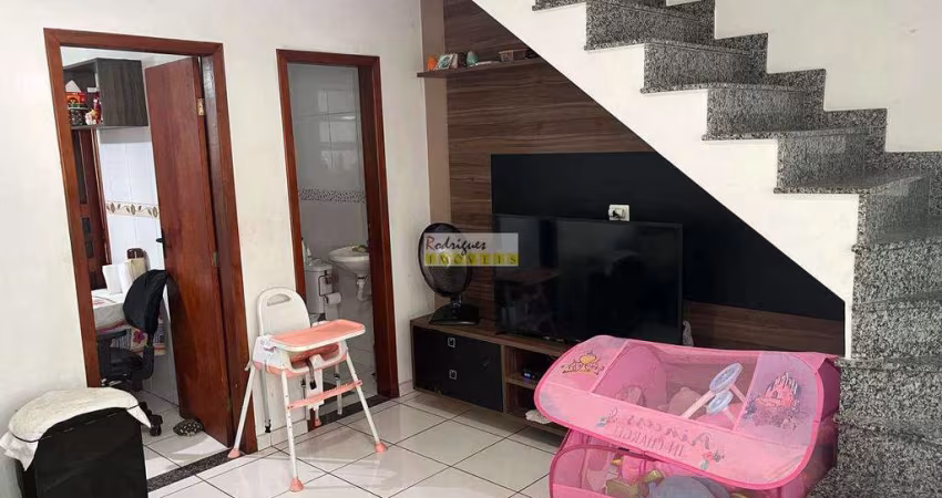Sobrado de Condomínio com 2 quartos, Vila Voturua, São Vicente - R$ 320 mil, Cod: 3133
