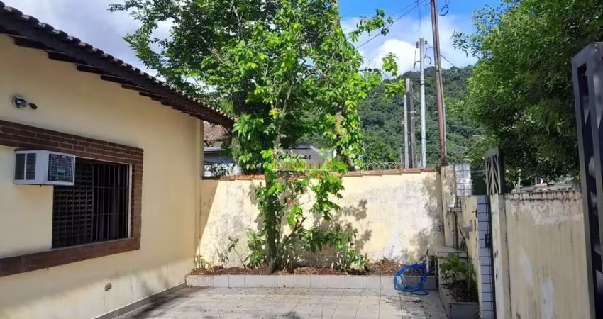 Casa térrea 4 quartos, são jorge, santos r$ 450 mil
