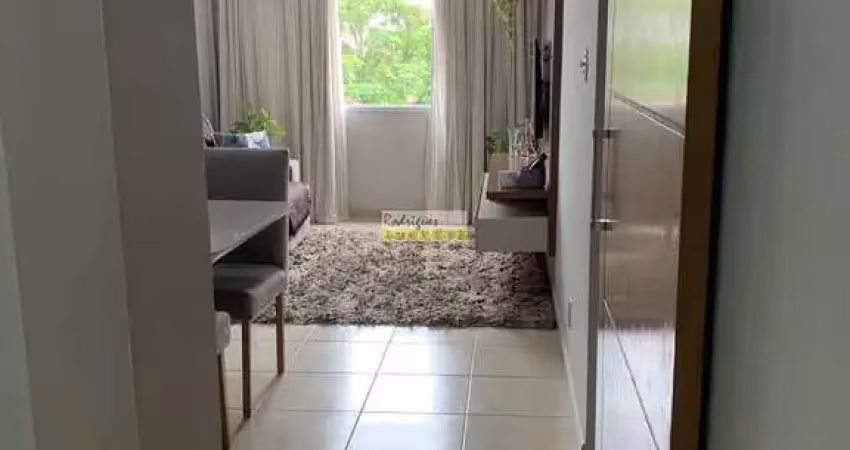 Apto reformado 2 dorms, vila valença, sv - r$ 315 mil