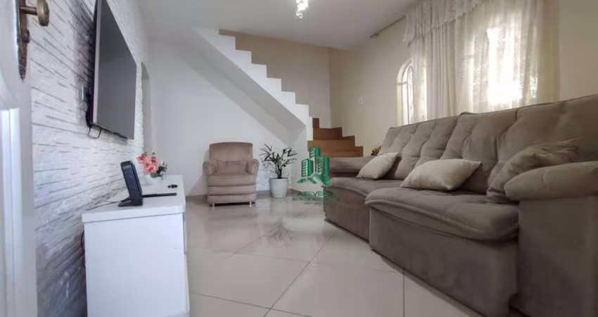 Lindo Sobrado de esquina com 170mt² - 3 dorm. /2 Banheiros e 3 Vagas