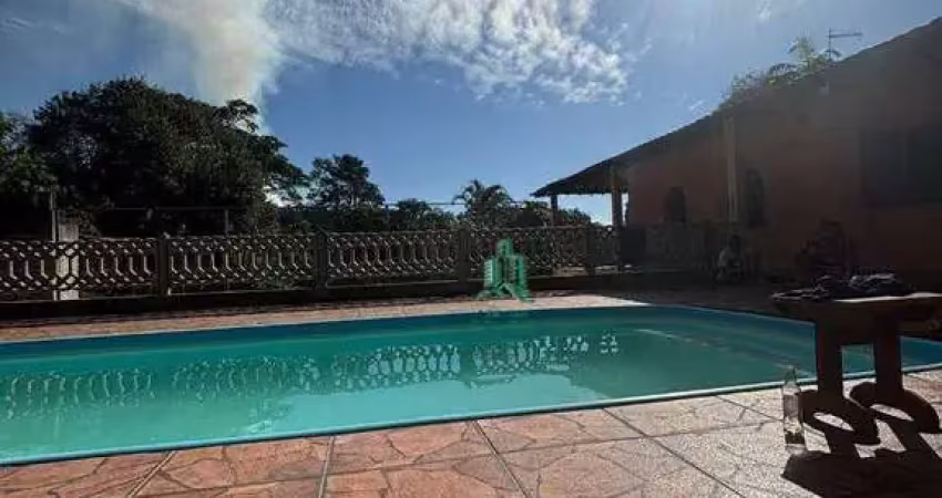 Chácara com 3 dormitórios à venda, 12800 m² por R$ 870.000,00 - Pedreira - Arujá/SP