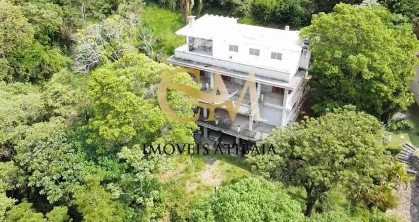Casa em Condomínio em Atibaia