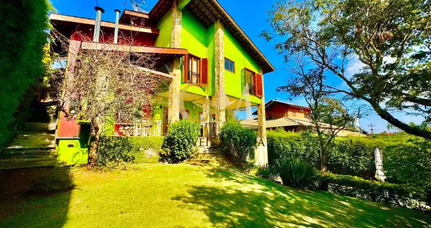 Casa em condomínio em atibaia região do clube da montanha