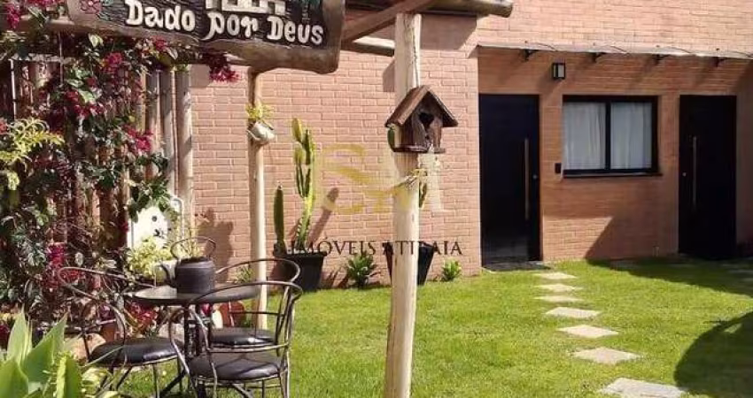 Sobrado com 5 Quartos e 5 banheiros à Venda, 140 m² por R$ 980.000