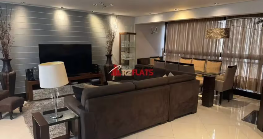 Flat com 3 quartos para alugar na Avenida Jandira, 185, Moema, São Paulo