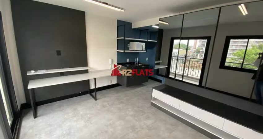 Flat com 1 quarto para alugar na Avenida das Carinas, 301, Indianópolis, São Paulo