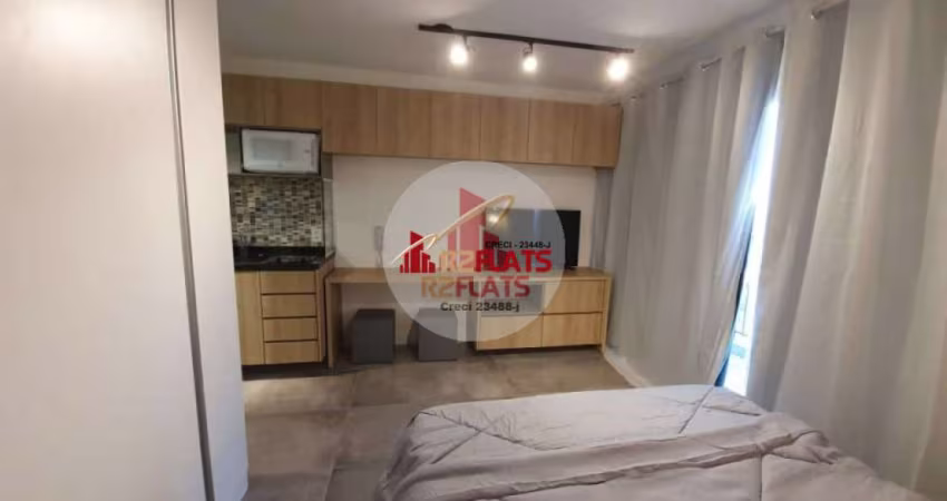 Flat com 1 quarto para alugar na Avenida das Carinas, 301, Indianópolis, São Paulo