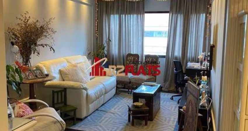 Flat com ótimo preço no bairro Campo Belo. Confira!