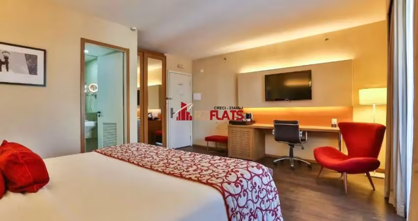 Flat com ótimo preço no bairro itaim bibi. confira! ótimos remdimentos!