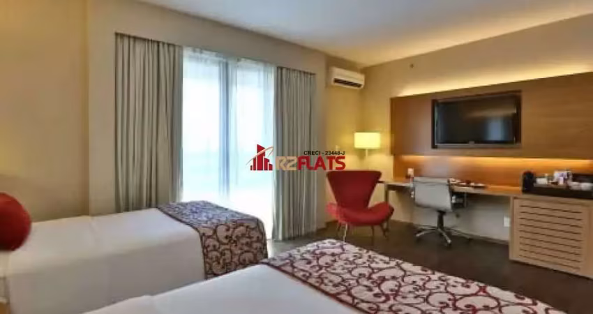 Flat com ótimo preço no bairro itaim bibi. confira! ótimos remdimentos!