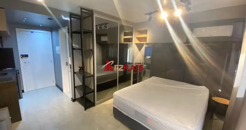 Flat com 1 quarto para alugar na Avenida das Carinas, 301, Indianópolis, São Paulo