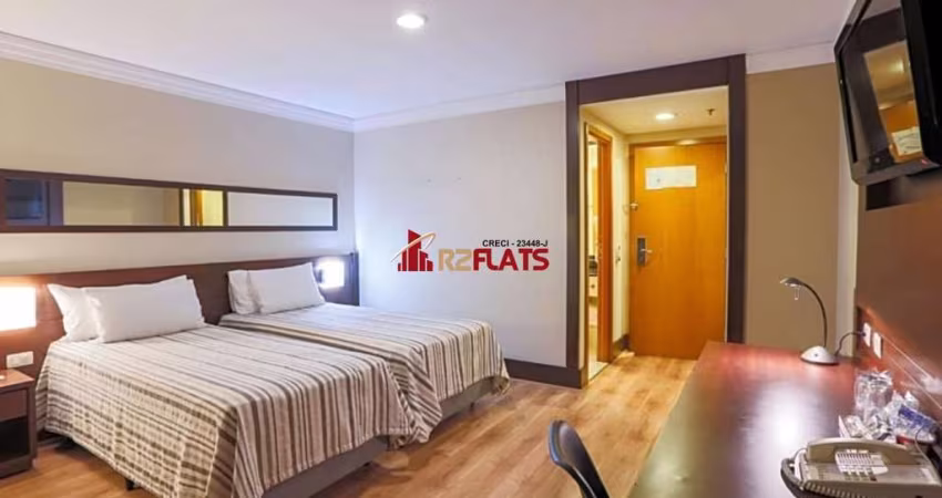Flat com ótimo preço no bairro Campo Belo. Confira!