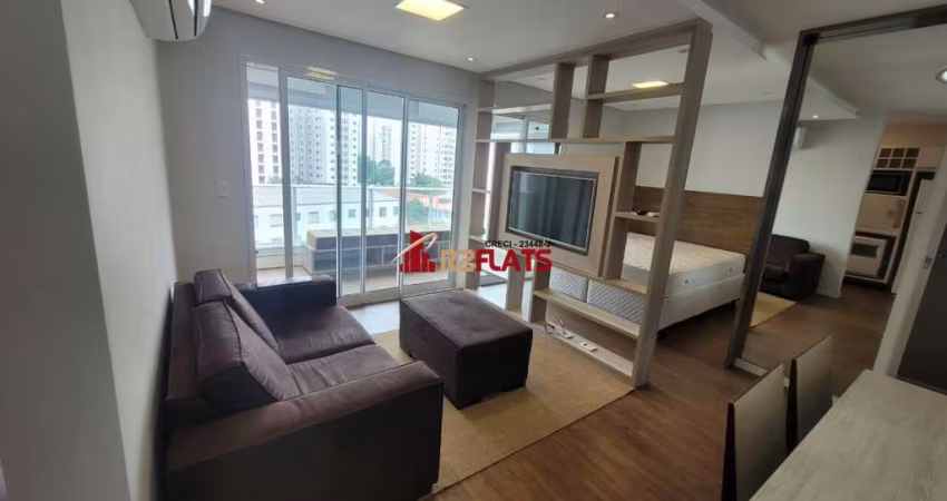 Flat com ótimo preço no bairro Campo Belo. Confira!