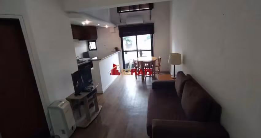 Flat com 1 quarto para alugar na Avenida Moema, 177, Moema, São Paulo