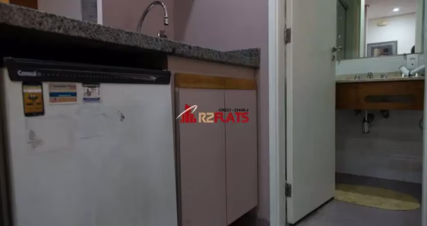 Flat com 1 quarto para alugar na Avenida Ibijaú, 364, Moema, São Paulo