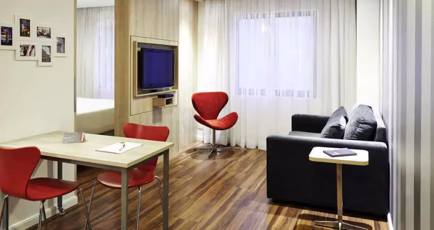 Flat com 1 quarto para alugar na Avenida Jamaris, 110, Moema, São Paulo