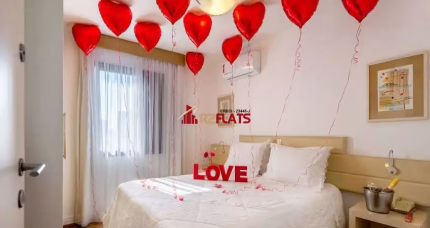 Flat com 1 quarto à venda na Avenida Lavandisca, 365, Moema, São Paulo