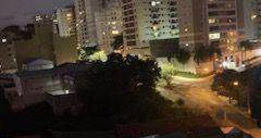 Apartamento em excelente localização.
