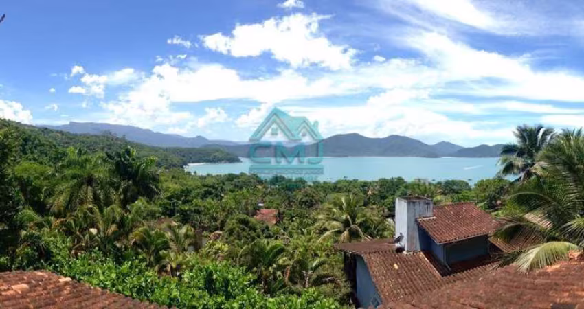 Sobrado para Venda em Ubatuba, Praia da Fortaleza, 7 dormitórios, 2 suítes, 5 banheiros, 4 vagas
