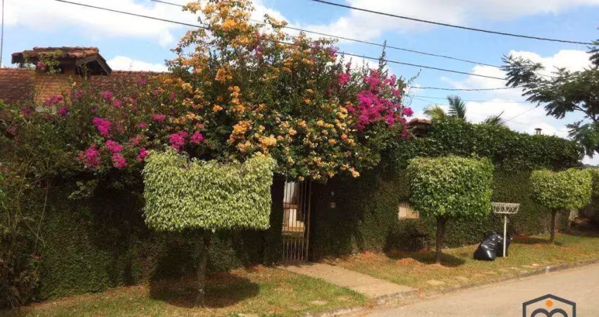 Casa para Venda em Atibaia, Retiro das Fontes, 3 dormitórios, 1 suíte, 5 banheiros, 3 vagas